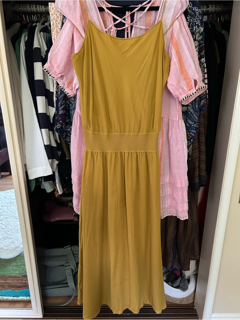 Theory Rib-Trim Dress (RIB WB DRESS), from their Silk Combo line
S/M